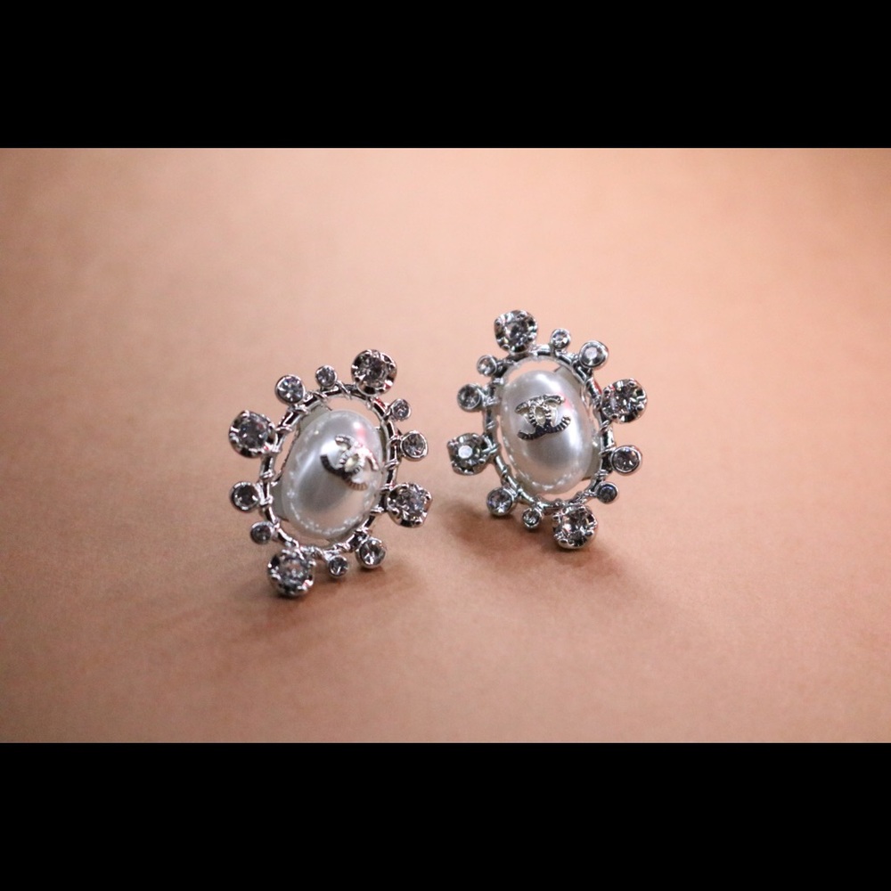 C-c letters mirror style earrings